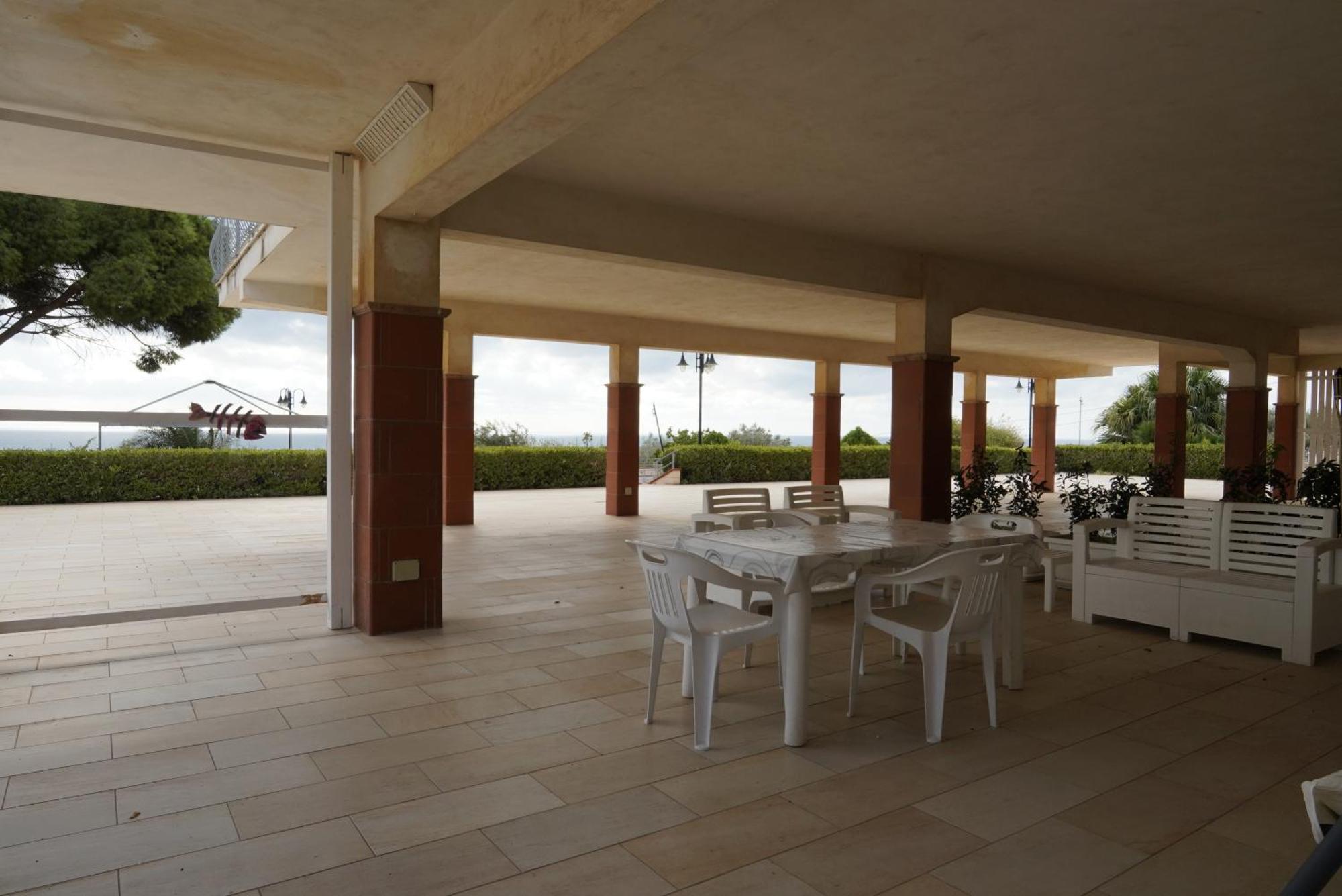 Villa Dolce Vita - Panorama A Marina Di Ragusa Con Parcheggio Privato Bagian luar foto