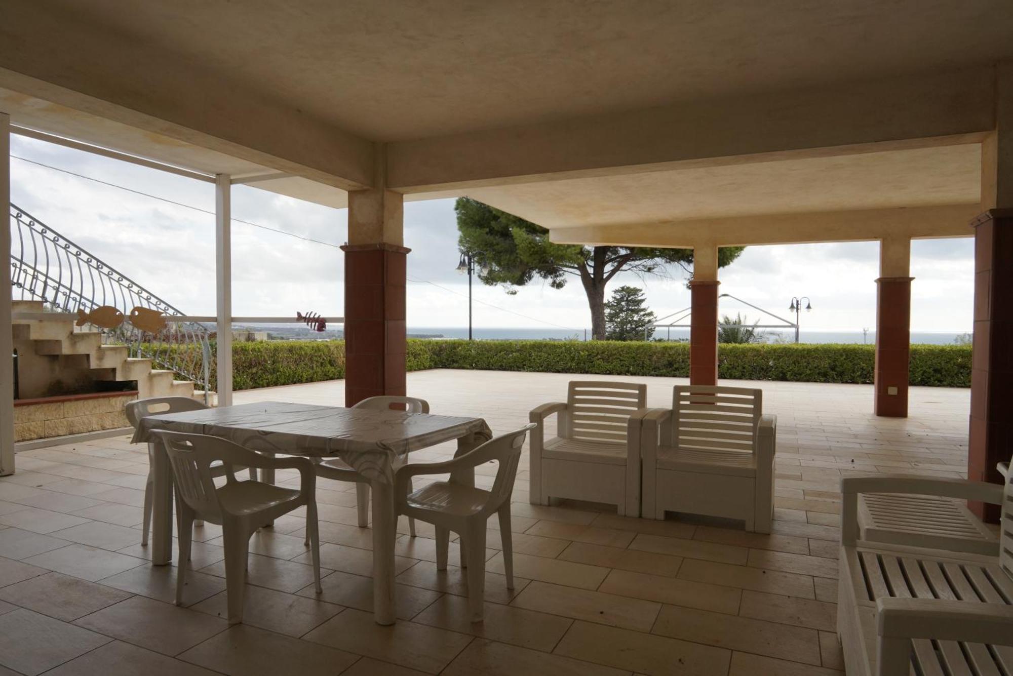 Villa Dolce Vita - Panorama A Marina Di Ragusa Con Parcheggio Privato Bagian luar foto