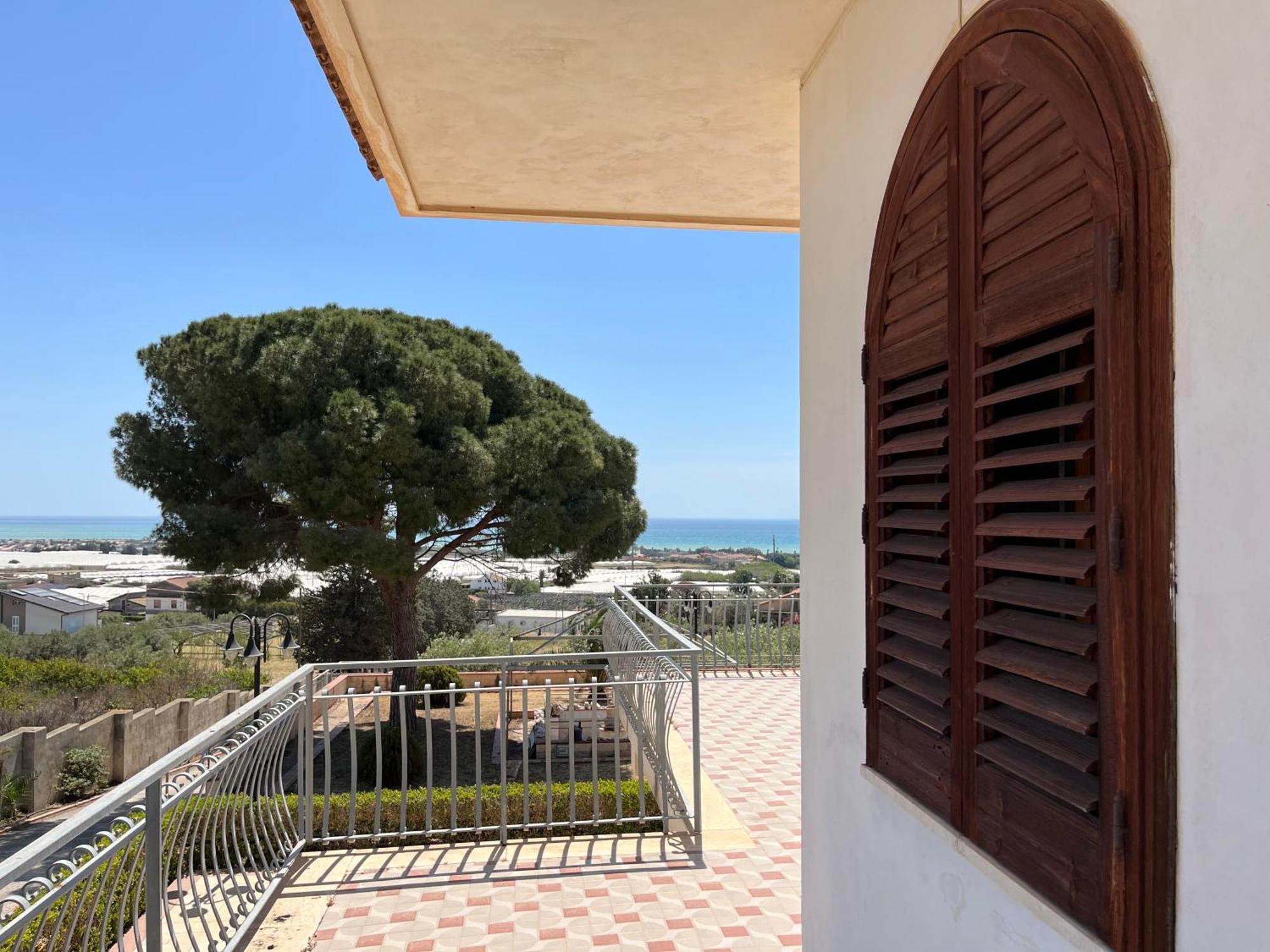 Villa Dolce Vita - Panorama A Marina Di Ragusa Con Parcheggio Privato Bagian luar foto