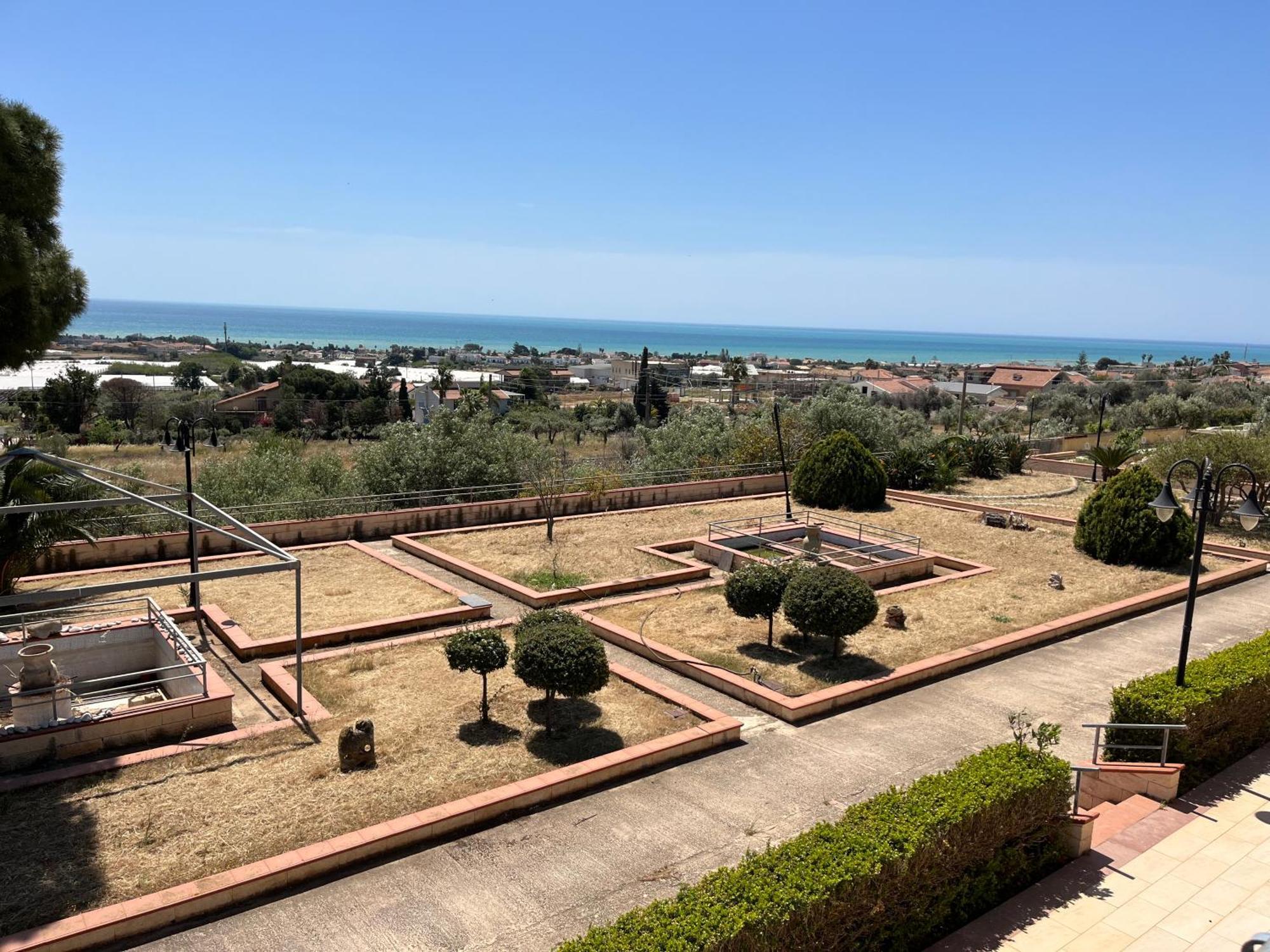 Villa Dolce Vita - Panorama A Marina Di Ragusa Con Parcheggio Privato Bagian luar foto